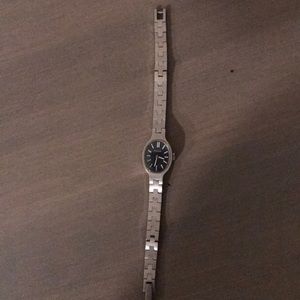 Vintage Ladies Silver Bulova wind-up watch